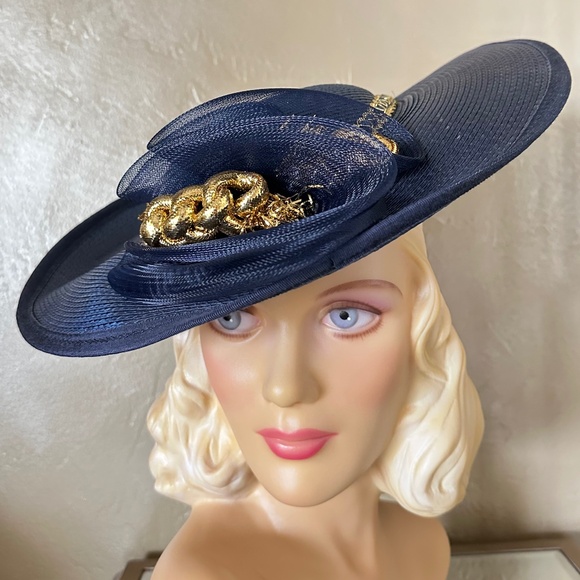 ENTRANCING 1970S' NAVY STRAW WIDE BRIM HAT WITH SEQUINS, CRIN & SHINY GOLD TRIM